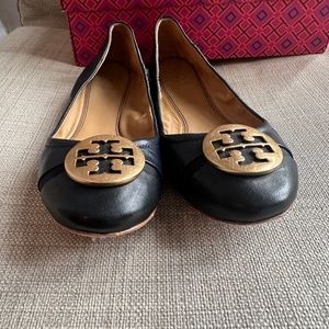 Tory Burch Minnie Cap-Toe ballet flats navy/black